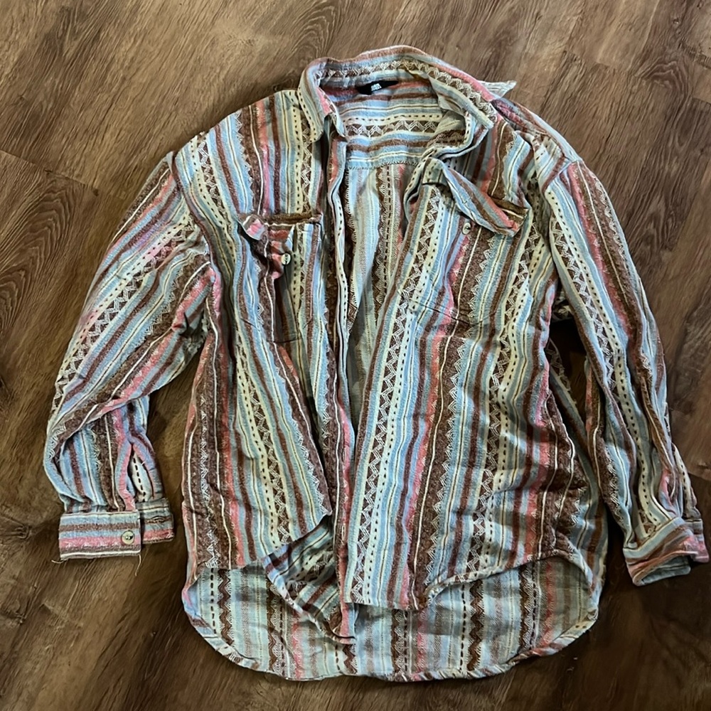 Vintage button down. Aztec pattern